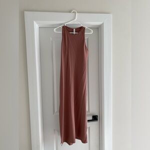 NWT Lululemon Get Going Dress Size 8.